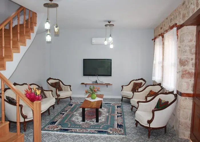Leila Old House Βίλα Αττάλεια