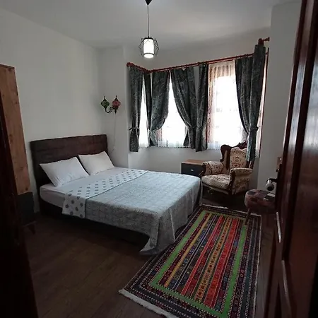 Leila Old House Villa